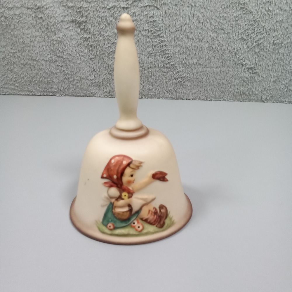 Goebel Hummel 1979 Annual Bell Farewell HUM 701 Second Edition W Germany